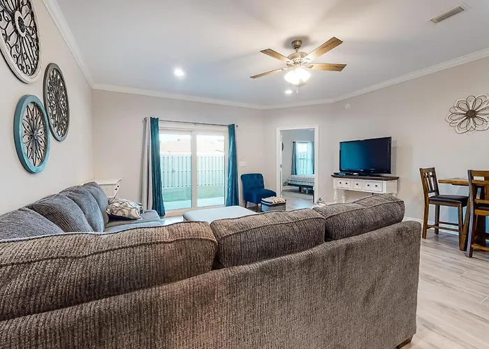 Cotton Creek #1102 Apartment